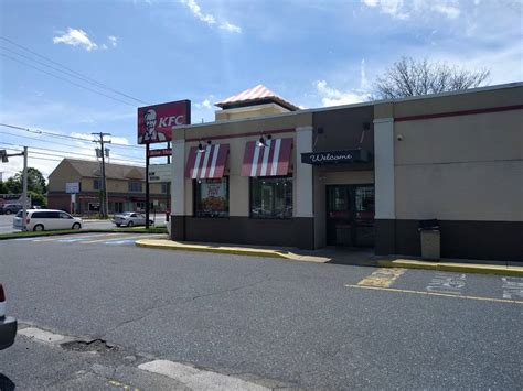 KFC® at 1505 Cumberland Street in Lebanon, PA .